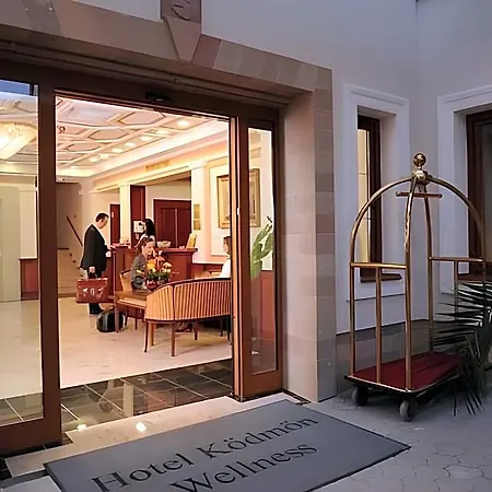 Koedmoen Hotel Eger