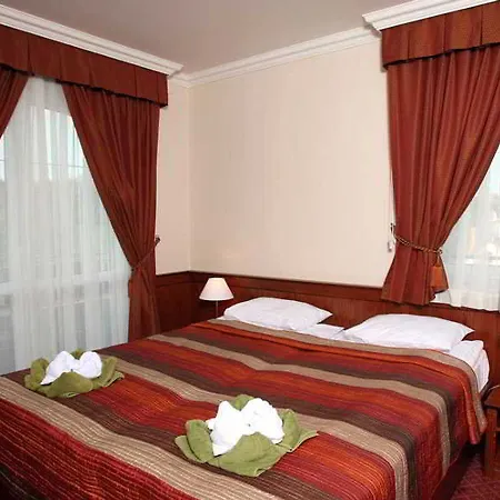 Koedmoen 4*
