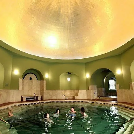 Koedmoen 4* Eger